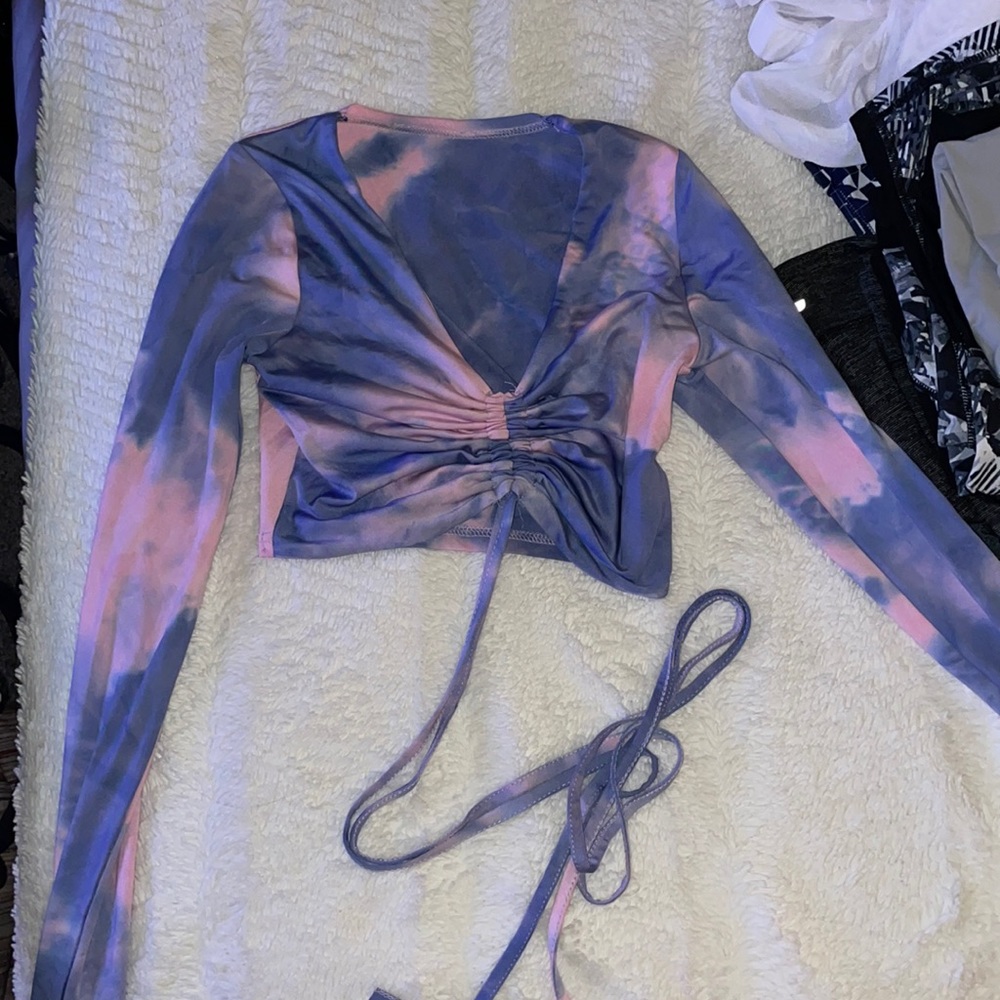 Tie die crop top long sleeve
